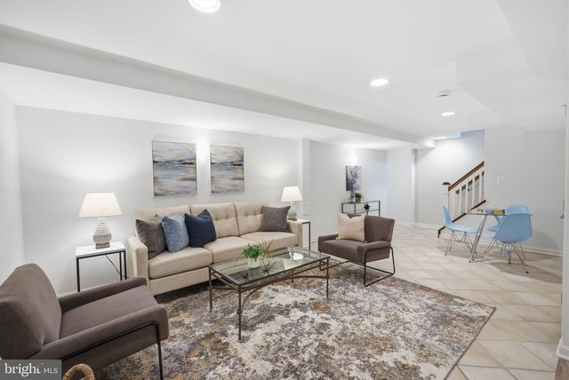 706 FORDHAM ST, Rockville, MD 20850