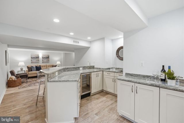 706 FORDHAM ST, Rockville, MD 20850