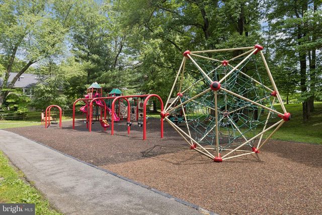 706 FORDHAM ST, Rockville, MD 20850