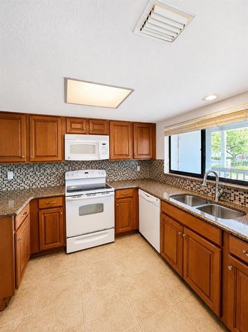 1054 LOTUS COVE COURT 633, Altamonte Springs, FL 32714