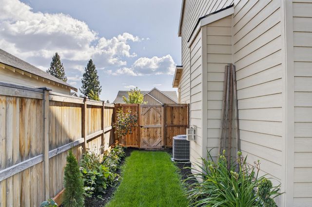 16512 Pine Creek Drive, La Pine, OR 97739
