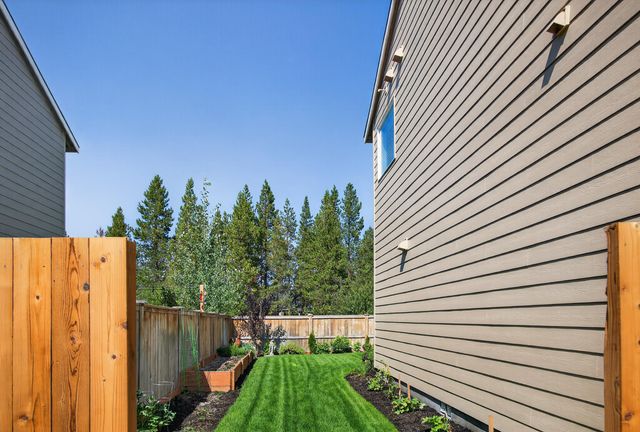 16512 Pine Creek Drive, La Pine, OR 97739