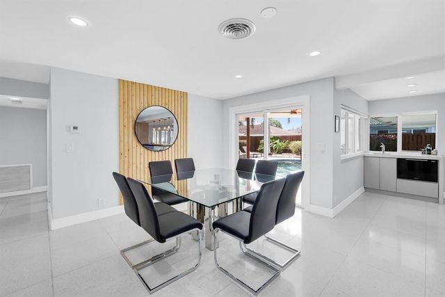 4710 NE 27th Avenue, Fort Lauderdale, FL 33308