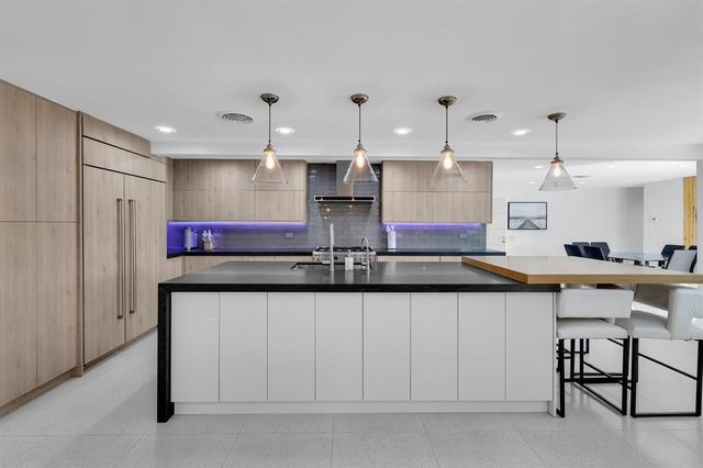 4710 NE 27th Avenue, Fort Lauderdale, FL 33308