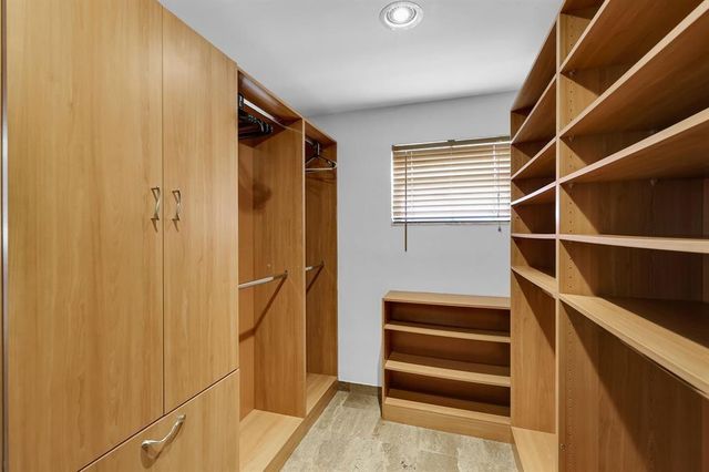 4710 NE 27th Avenue, Fort Lauderdale, FL 33308