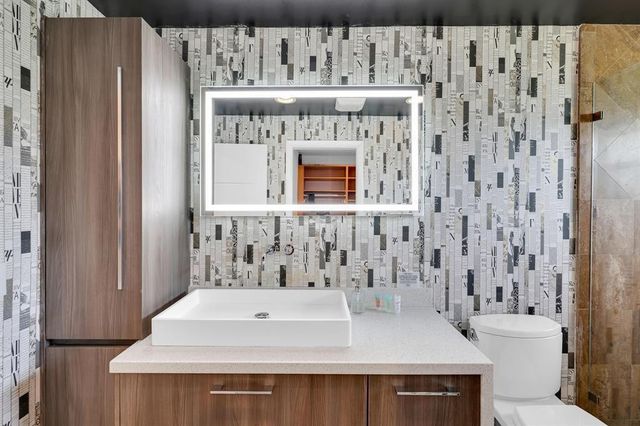 4710 NE 27th Avenue, Fort Lauderdale, FL 33308