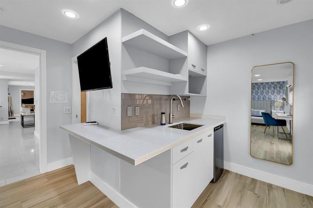 4710 NE 27th Avenue, Fort Lauderdale, FL 33308