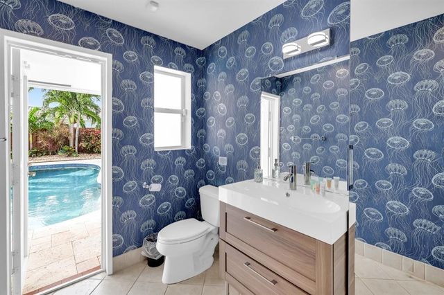 4710 NE 27th Avenue, Fort Lauderdale, FL 33308