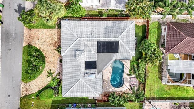 4710 NE 27th Avenue, Fort Lauderdale, FL 33308