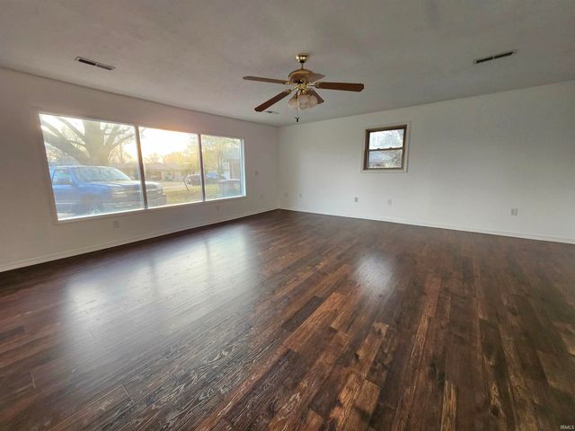 1452 Bonnie View Drive, Evansville, IN 47715