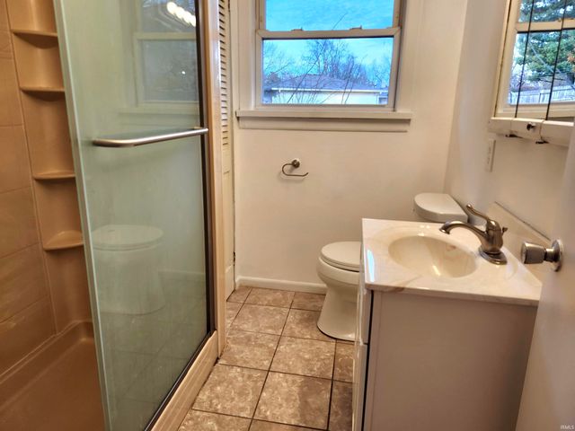 1452 Bonnie View Drive, Evansville, IN 47715