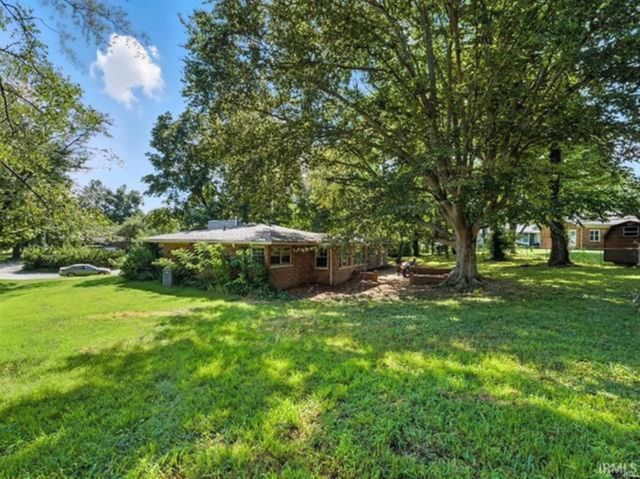 1452 Bonnie View Drive, Evansville, IN 47715