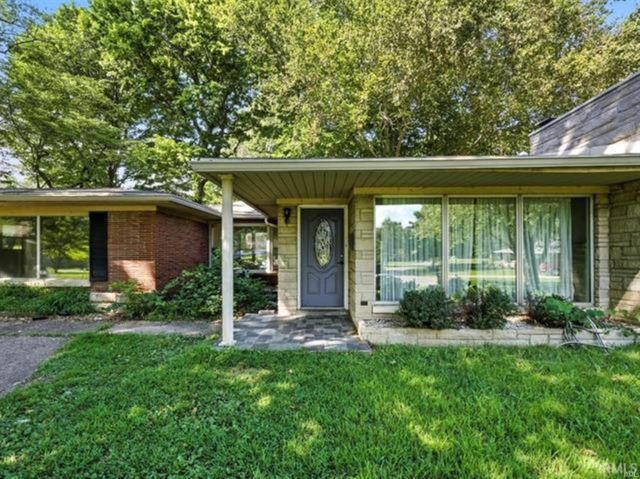 1452 Bonnie View Drive, Evansville, IN 47715