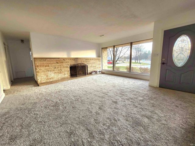 1452 Bonnie View Drive, Evansville, IN 47715