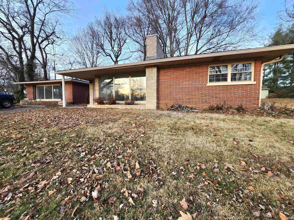 1452 Bonnie View Drive, Evansville, IN 47715