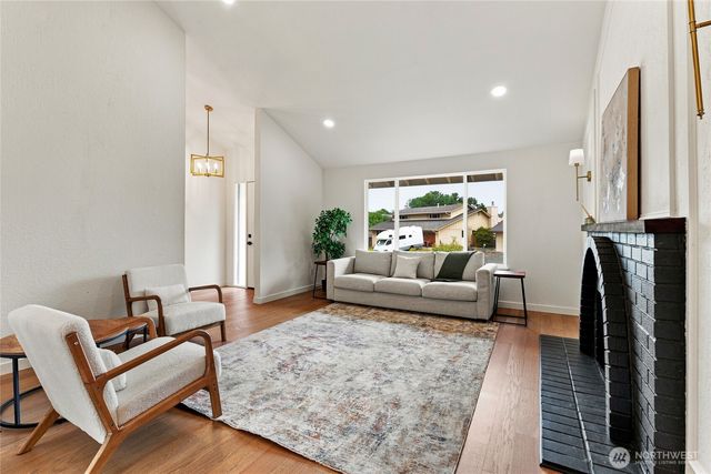 11707 SE 65th Street, Bellevue, WA 98006