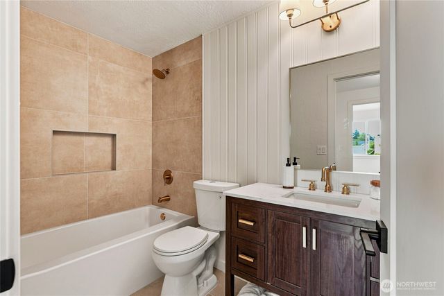 11707 SE 65th Street, Bellevue, WA 98006