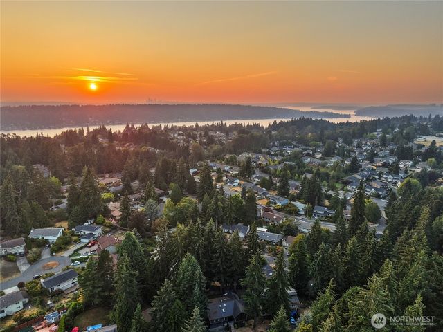 11707 SE 65th Street, Bellevue, WA 98006