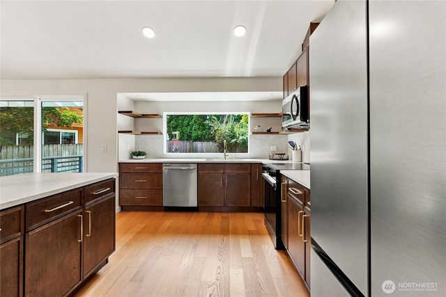 11707 SE 65th Street, Bellevue, WA 98006