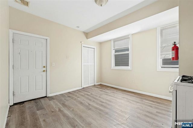 48 Seymour Avenue, Newark, NJ 07108