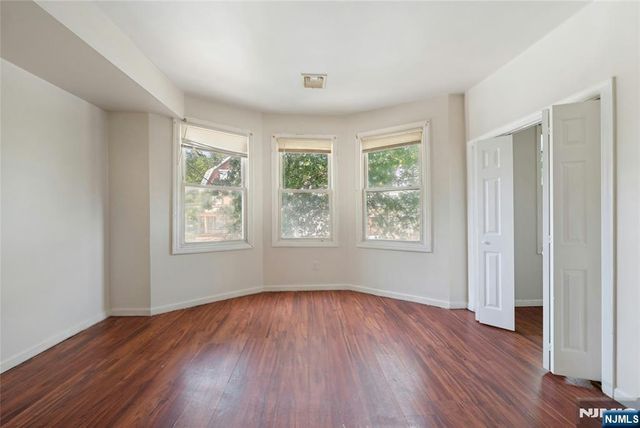 48 Seymour Avenue, Newark, NJ 07108