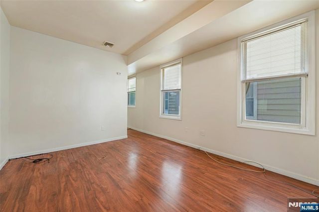 48 Seymour Avenue, Newark, NJ 07108