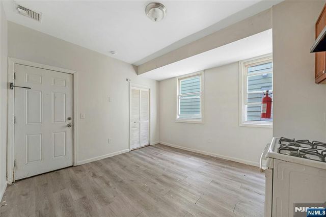 48 Seymour Avenue, Newark, NJ 07108