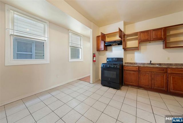 48 Seymour Avenue, Newark, NJ 07108