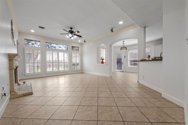 6526 Pinewood Trace Lane, Houston, TX 77041