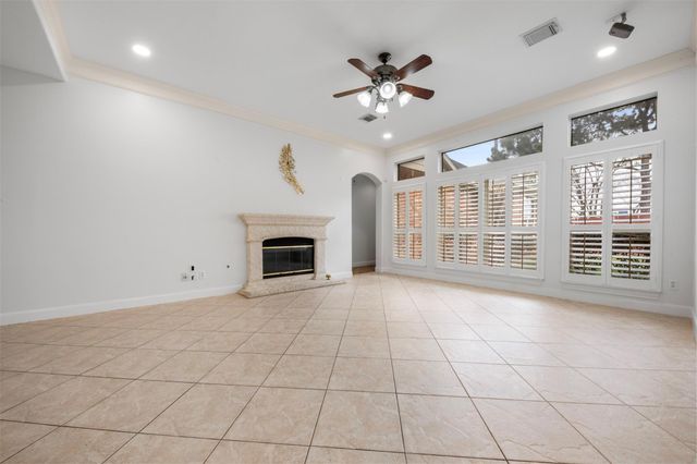 6526 Pinewood Trace Lane, Houston, TX 77041