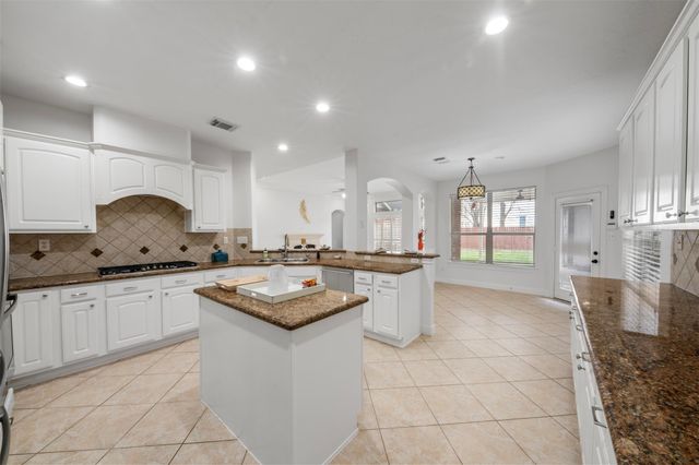 6526 Pinewood Trace Lane, Houston, TX 77041