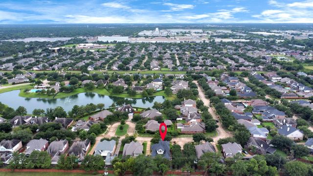 6526 Pinewood Trace Lane, Houston, TX 77041