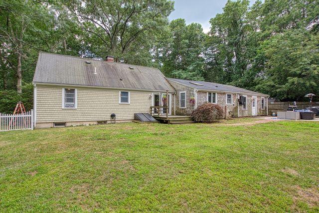 30 Edgewood Ln, Marshfield, MA 02050