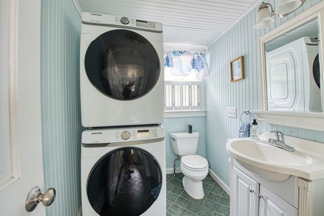 30 Edgewood Ln, Marshfield, MA 02050