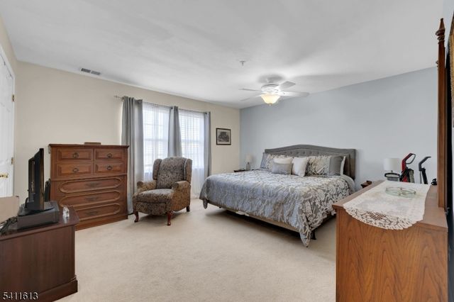 64 Dayton Ct 104, Independence Twp., NJ 07840