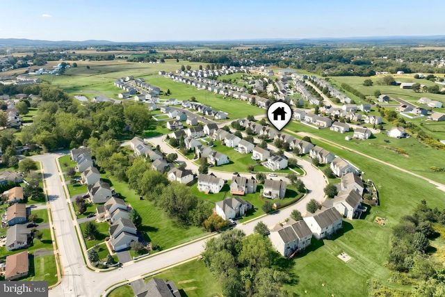 2521 VILLAGE RD, Dover, PA 17315