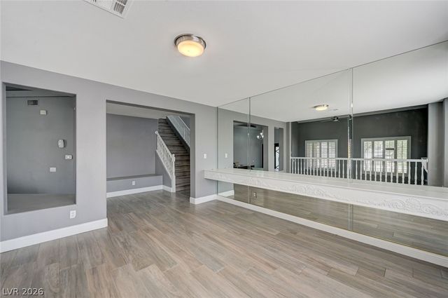 3800 Beacon Point Street, Las Vegas, NV 89129