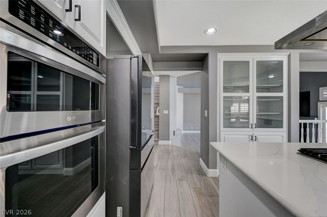 3800 Beacon Point Street, Las Vegas, NV 89129