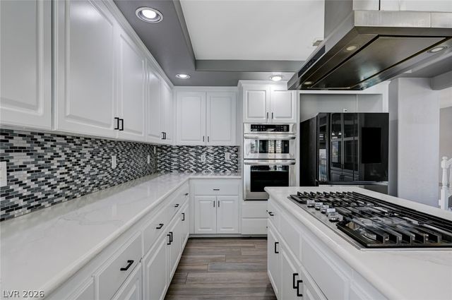 3800 Beacon Point Street, Las Vegas, NV 89129