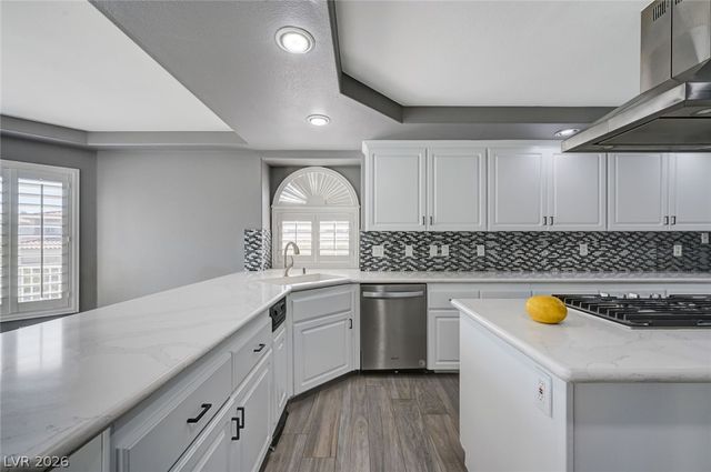 3800 Beacon Point Street, Las Vegas, NV 89129