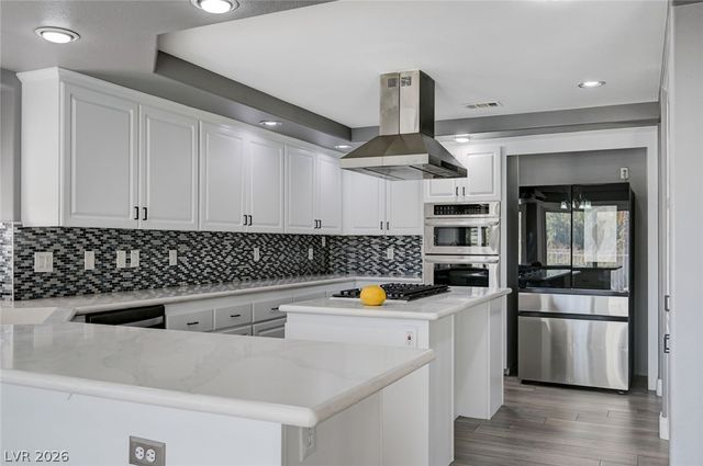 3800 Beacon Point Street, Las Vegas, NV 89129