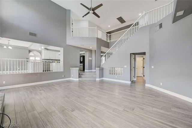 3800 Beacon Point Street, Las Vegas, NV 89129