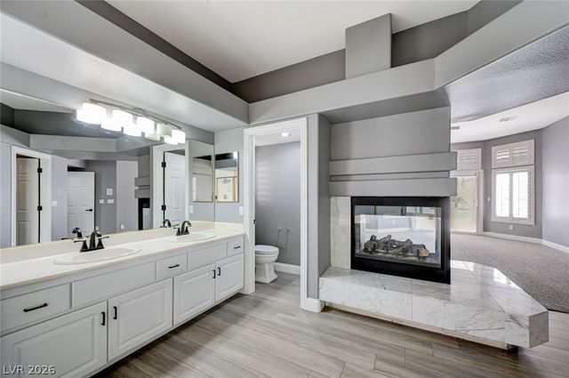 3800 Beacon Point Street, Las Vegas, NV 89129