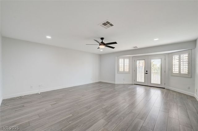 3800 Beacon Point Street, Las Vegas, NV 89129