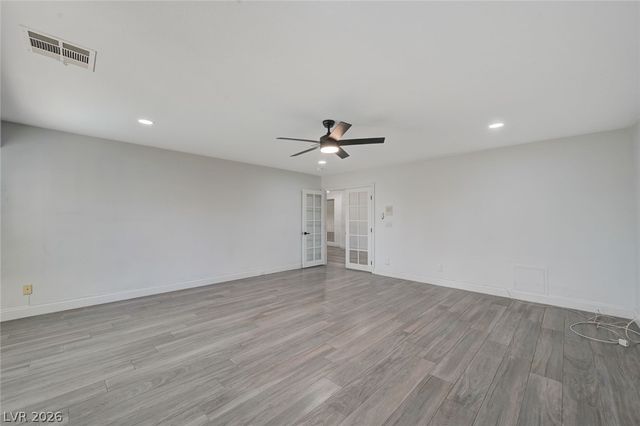 3800 Beacon Point Street, Las Vegas, NV 89129