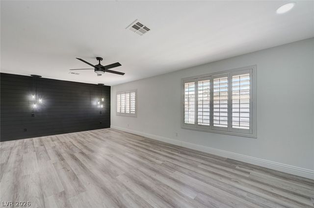 3800 Beacon Point Street, Las Vegas, NV 89129