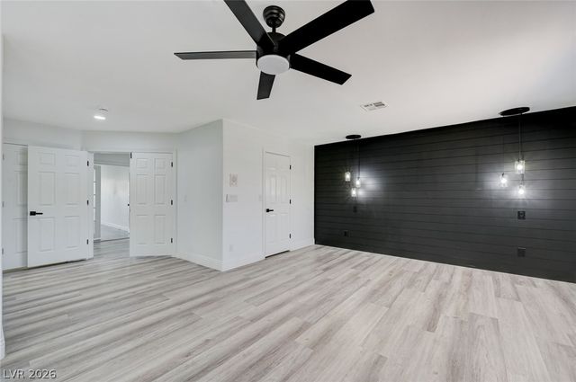 3800 Beacon Point Street, Las Vegas, NV 89129