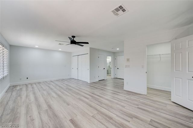 3800 Beacon Point Street, Las Vegas, NV 89129