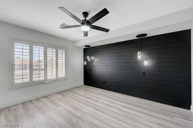 3800 Beacon Point Street, Las Vegas, NV 89129