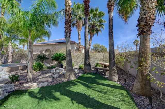 3800 Beacon Point Street, Las Vegas, NV 89129